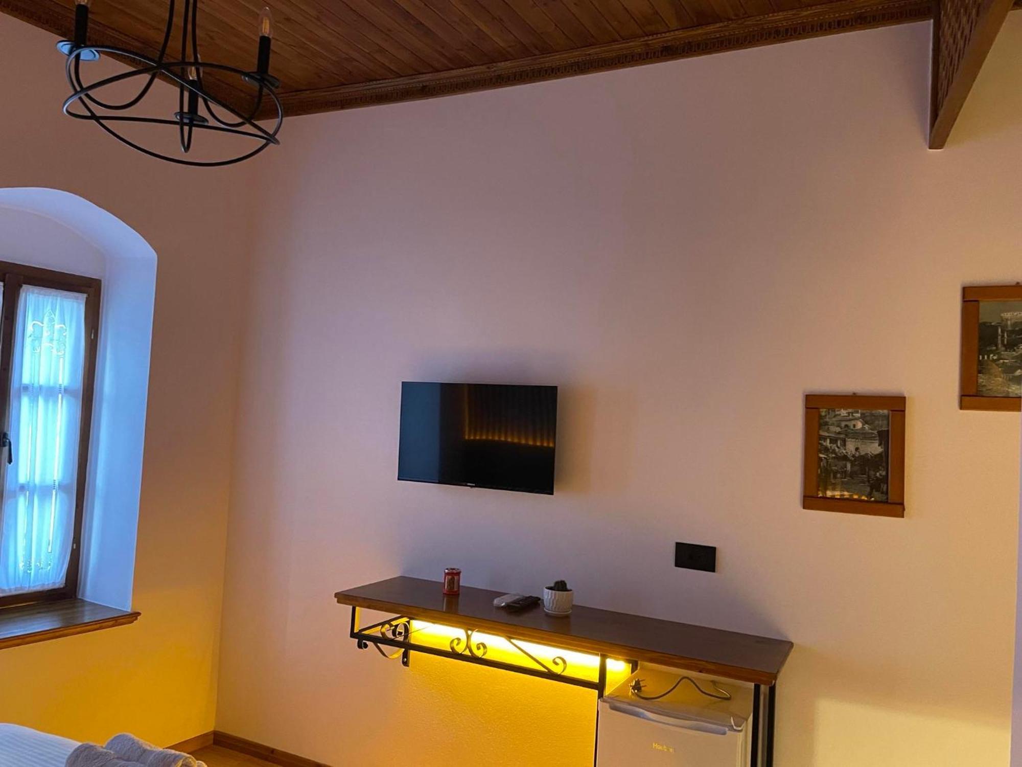 Grey Stone Hotel Gjirokastër Екстериор снимка