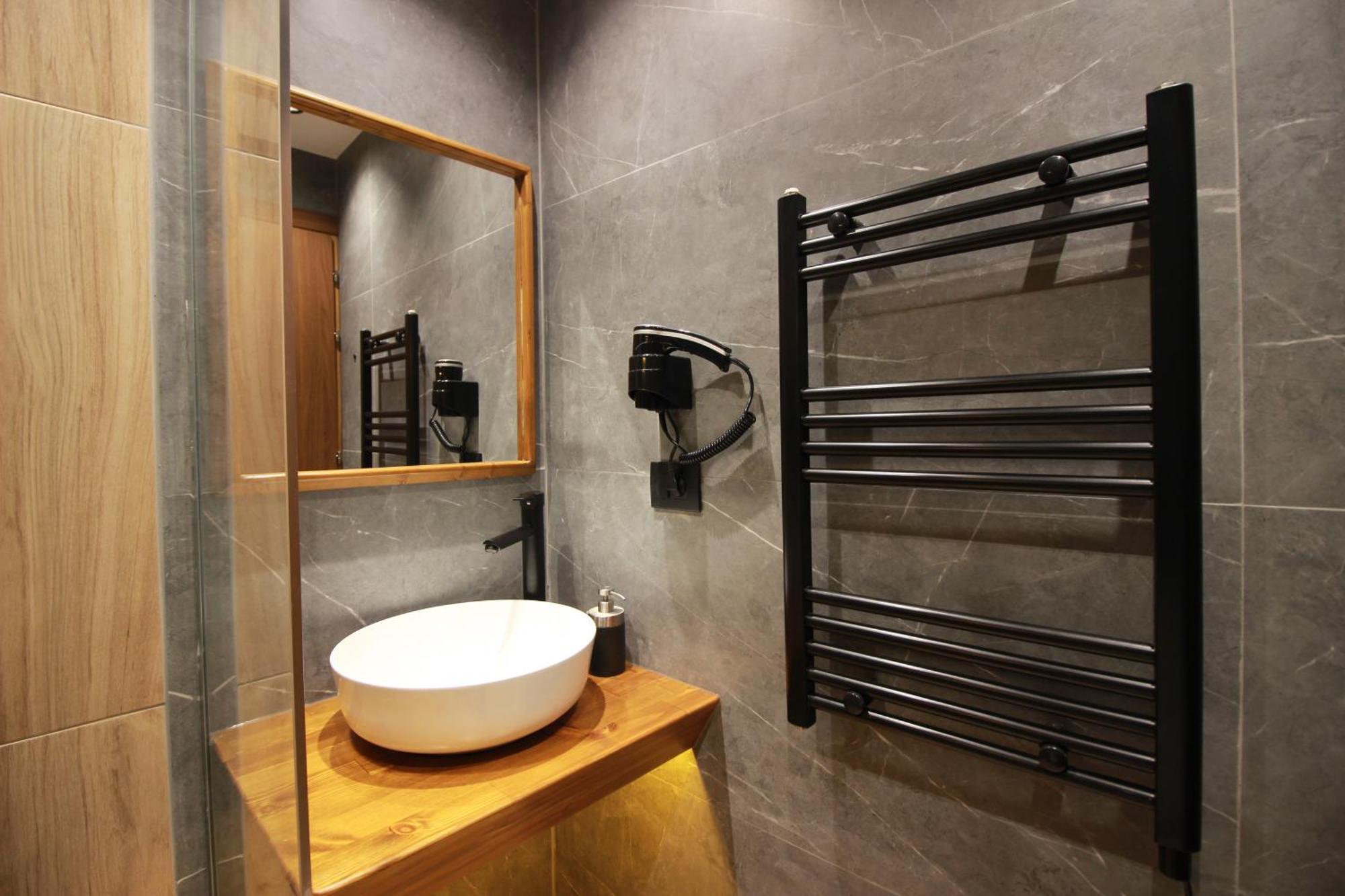 Grey Stone Hotel Gjirokastër Екстериор снимка