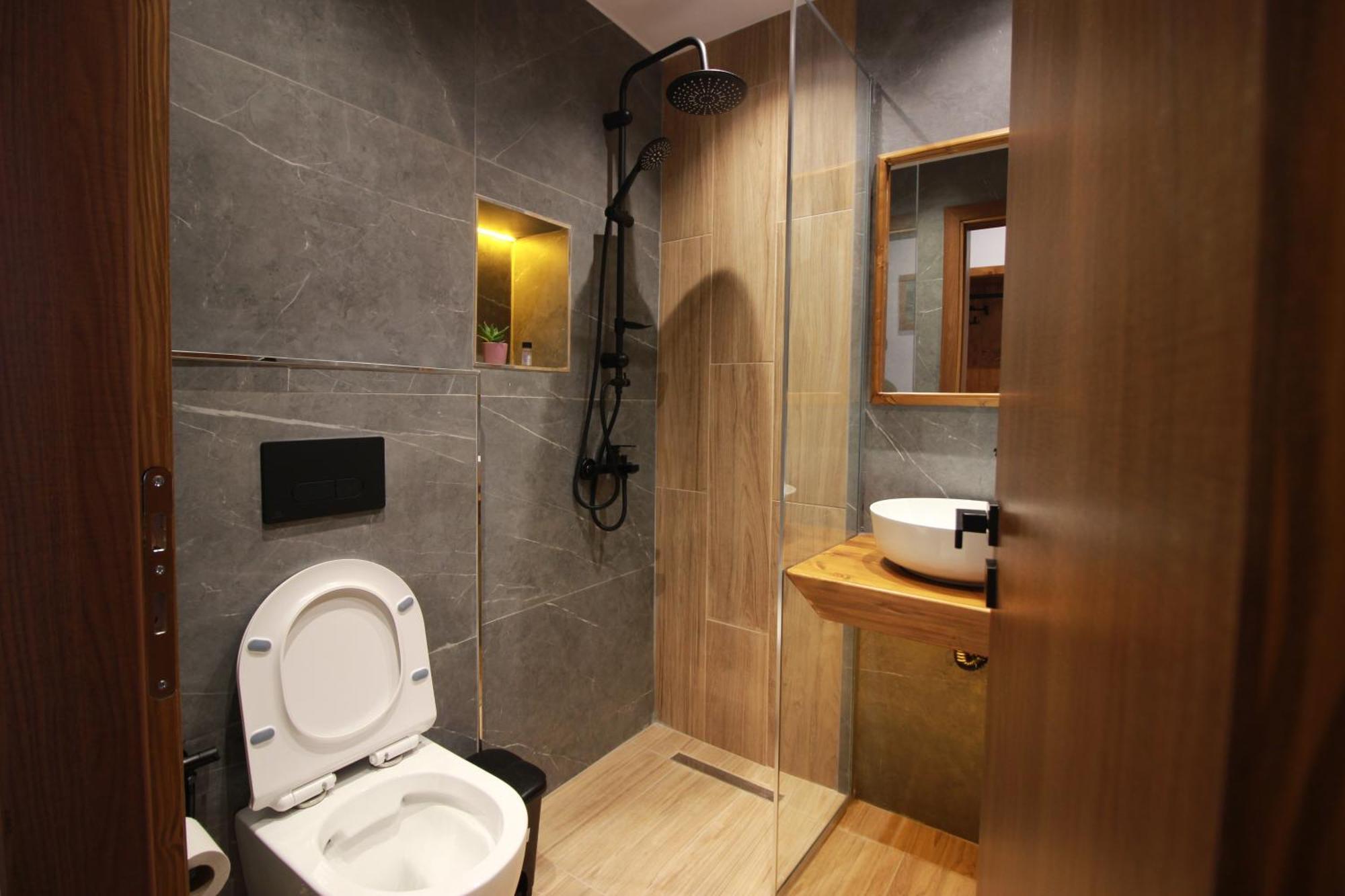 Grey Stone Hotel Gjirokastër Екстериор снимка