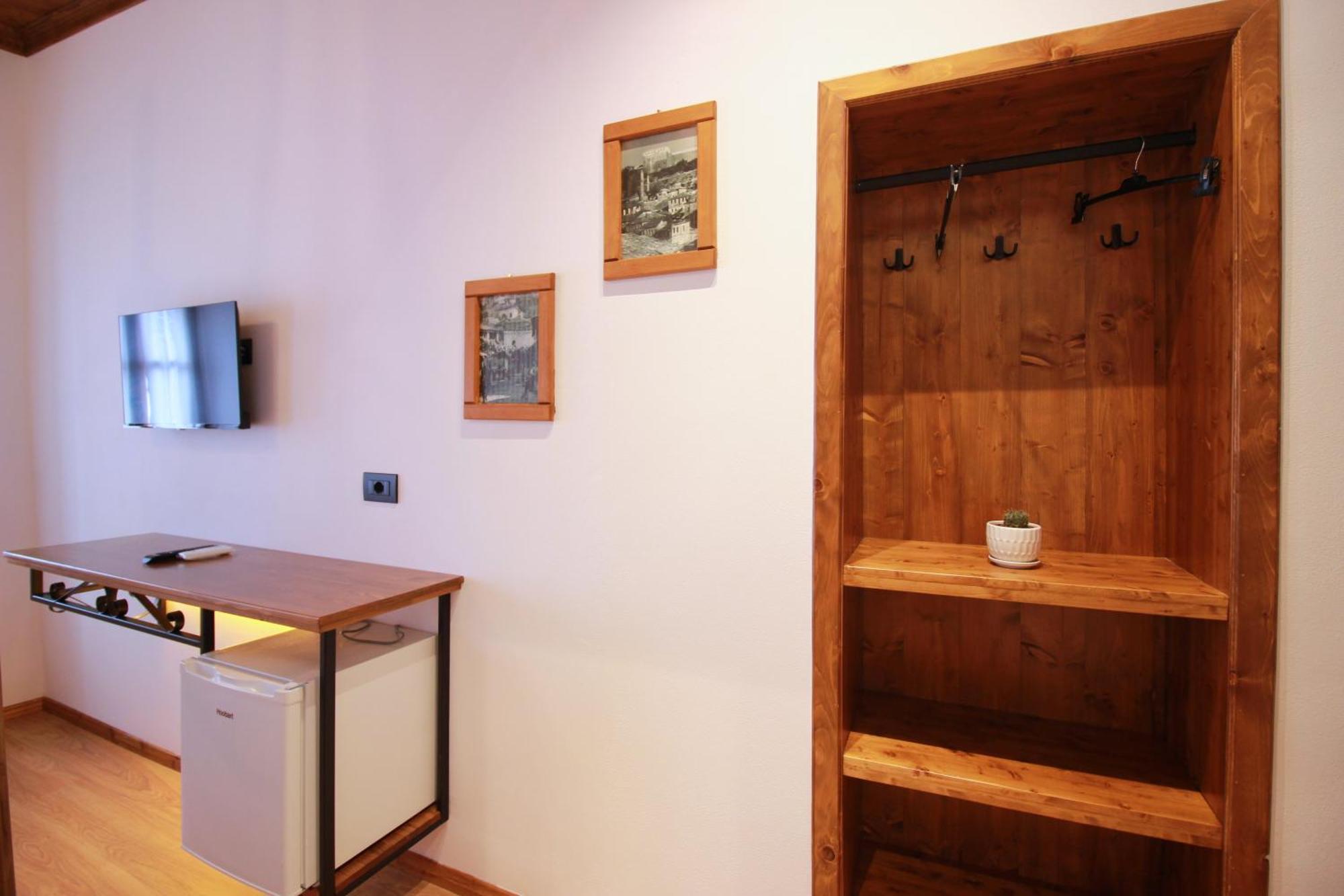 Grey Stone Hotel Gjirokastër Екстериор снимка
