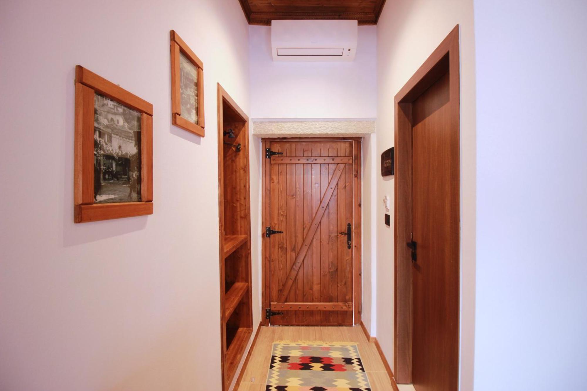 Grey Stone Hotel Gjirokastër Екстериор снимка