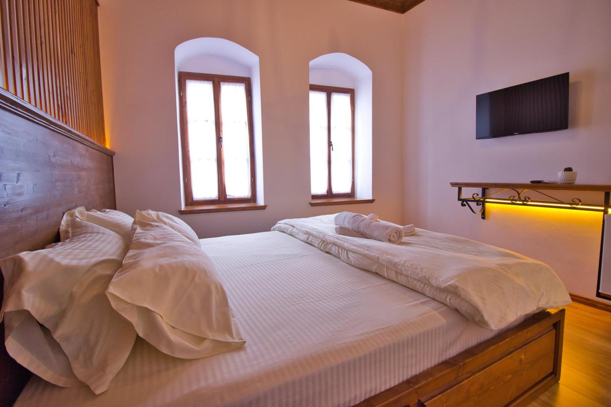 Grey Stone Hotel Gjirokastër Екстериор снимка