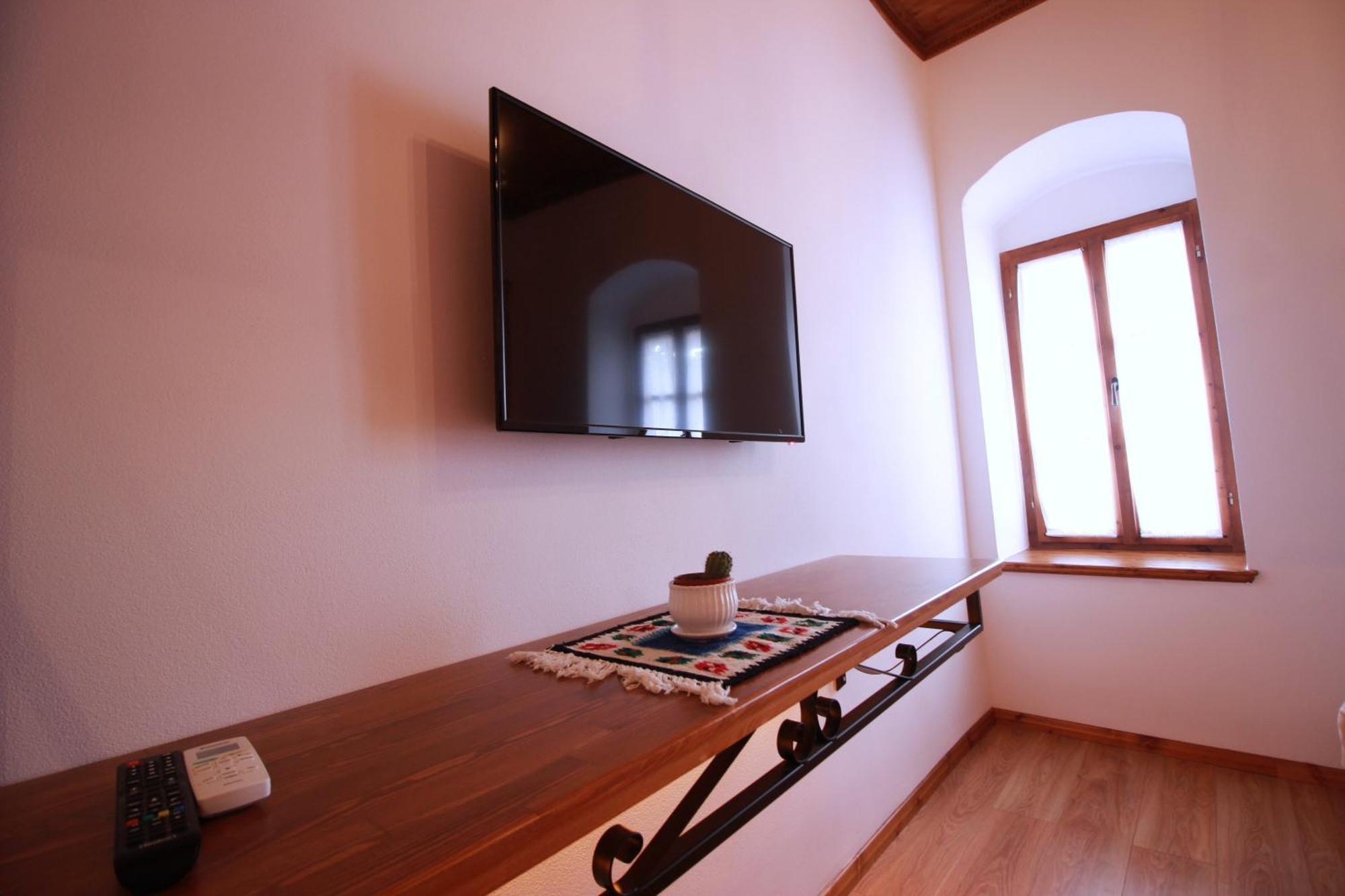 Grey Stone Hotel Gjirokastër Екстериор снимка