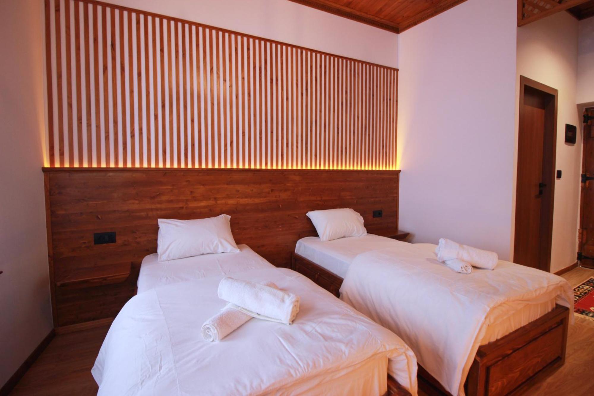 Grey Stone Hotel Gjirokastër Екстериор снимка